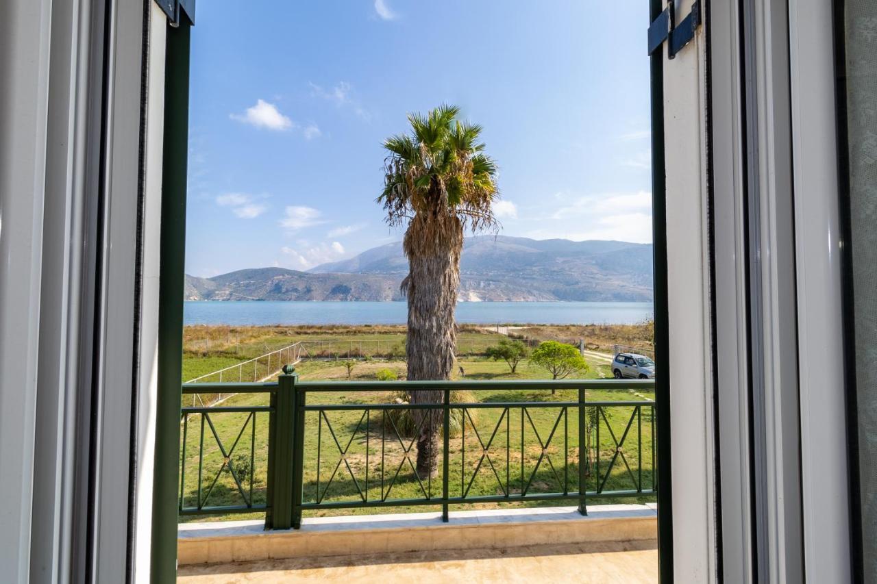 Villa Virginia Lixouri Bagian luar foto