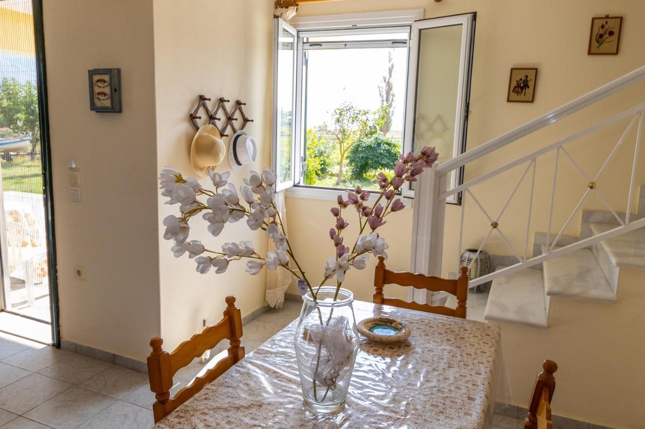 Villa Virginia Lixouri Bagian luar foto