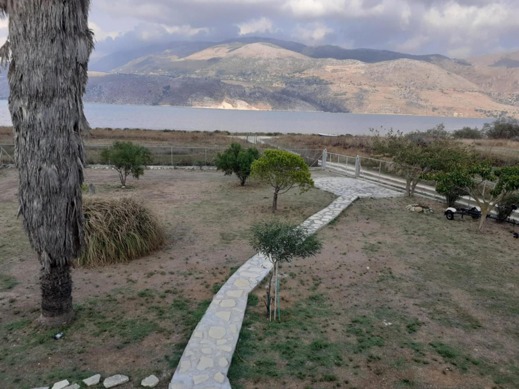 Villa Virginia Lixouri Bagian luar foto